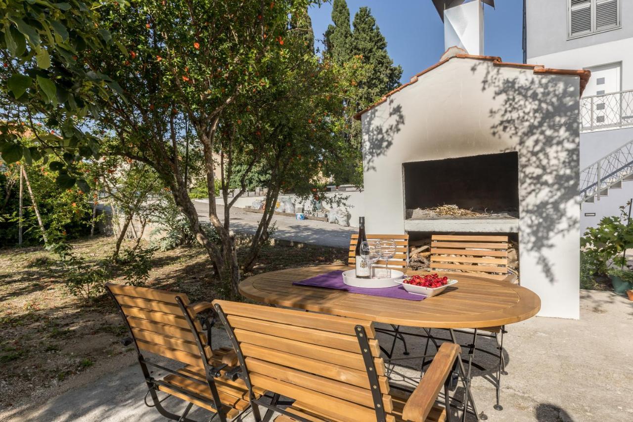 Apartment Lamaro Kaštela Eksteriør billede